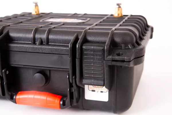 Litiove baterie na elektromotor 16,8V bateria na cln detail zamku kufra Litiove baterie na elektromotor 16,8V bateria na cln detail zamku kufra