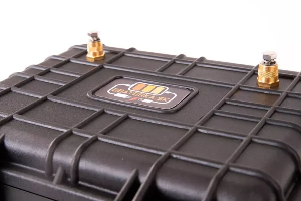 Litiove baterie na elektromotor bateria na cln detail vrchneho krytu Litiove baterie na elektromotor bateria na cln detail vrchneho krytu