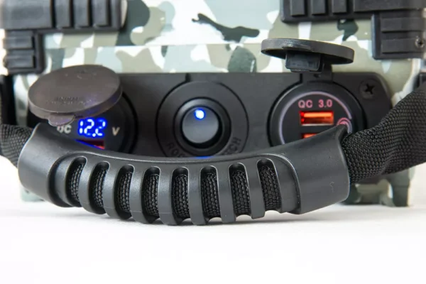 Pogumovaná rukoväť – baterka do bivaku Pogumovaná rukoväť – baterka do bivaku